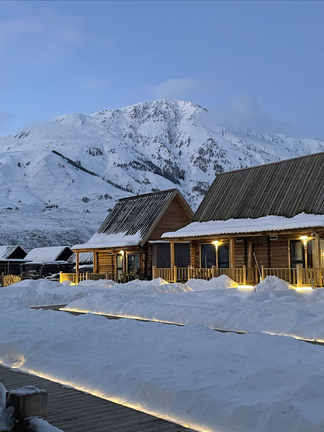 禾木的雪景木屋