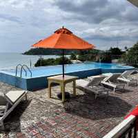 Beach hotel in Mirissa