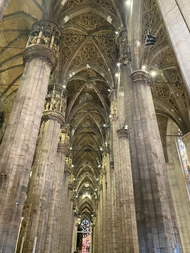 Milan Cathedral Peaceful place 🏛️🇮🇹