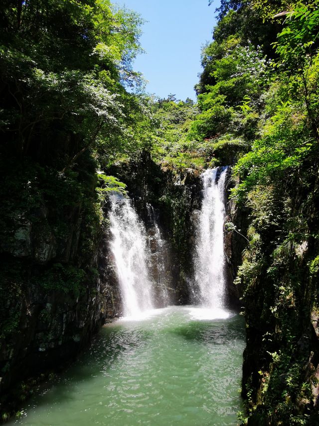 徐鳧岩瀑布