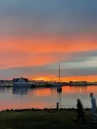 想和你一起去冰島，看世界的盡頭夕陽。