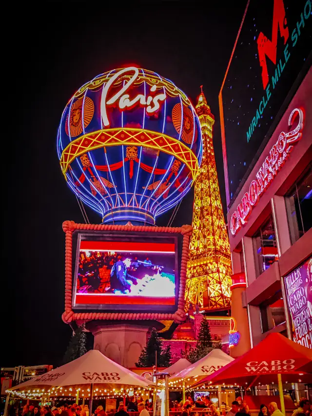 Las Vegas | The Dazzling LV
