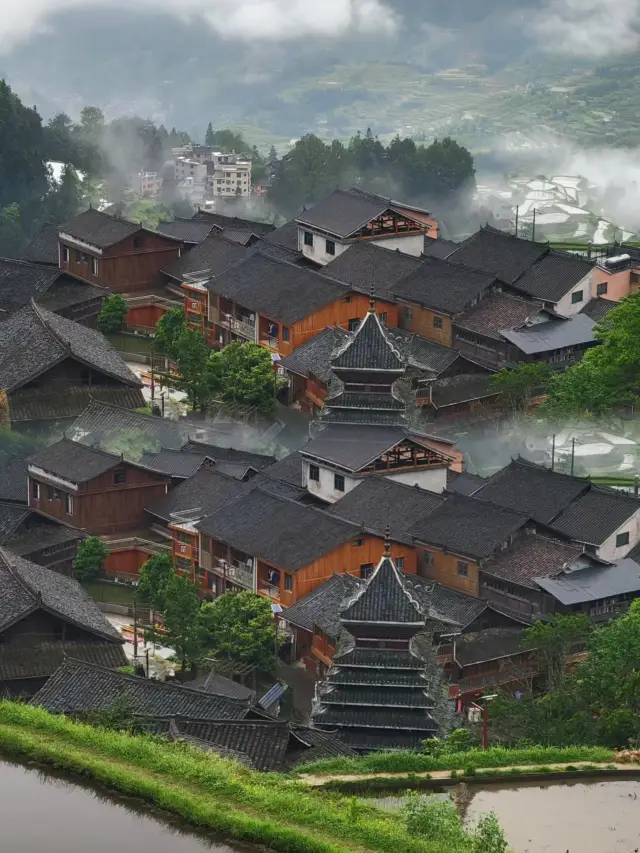 Xiage Dong Village is definitely worth a visit, it's so beautiful!!