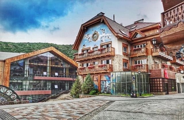 張家口富龍度假小鎮：夢幻夏日之旅