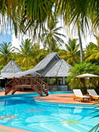 🌴🛏️ Saint Lucia's Serene Stays: Sandals Halcyon Beach 🌊✨