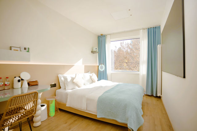 大雁塔地鐵站旁,邂逅藍色陽光房——您的詩意棲居之所 大雁塔地鐵站旁,邂逅藍色陽光房——您的詩意棲居之所