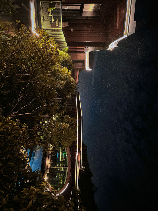 入住南京園博園的礦世桃源英迪格酒店