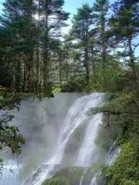 四川冷門雪山秘境｜這個被低估的小城，藏著比瑞士更野的冬日浪漫