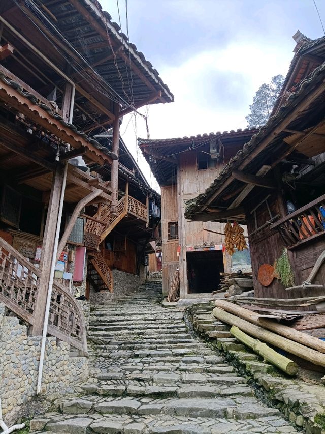 Discover the Hidden Gem of Guizhou: Langde Miao Village!