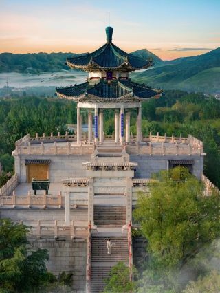 The people of Shandong are really tight-lipped! They kept such a beautiful secret place hidden.