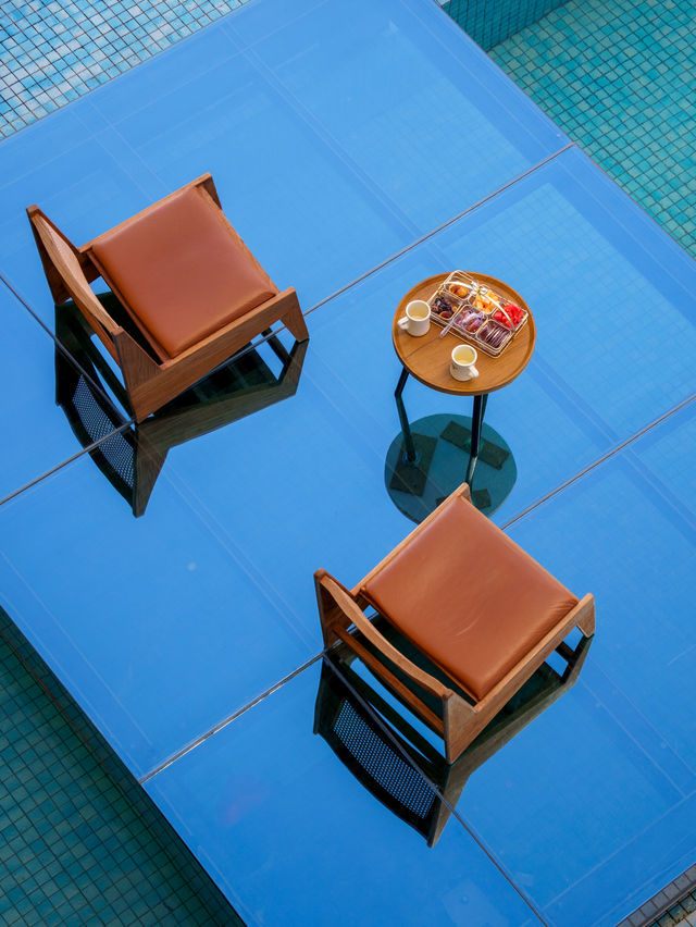 本來以為麗江已經夠美了，直到我住進風景裡