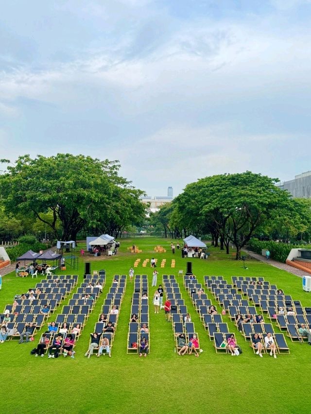 朱拉隆功大學百年世紀公園露天電影交通攻略｜赴一場星空下的溫暖之約