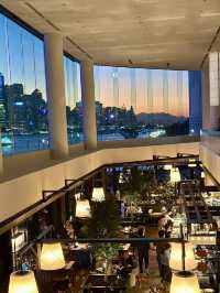 經典與質感的交織：香港港麗酒店自助餐