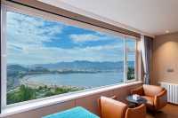 住進望海美墅，邂逅180°海景