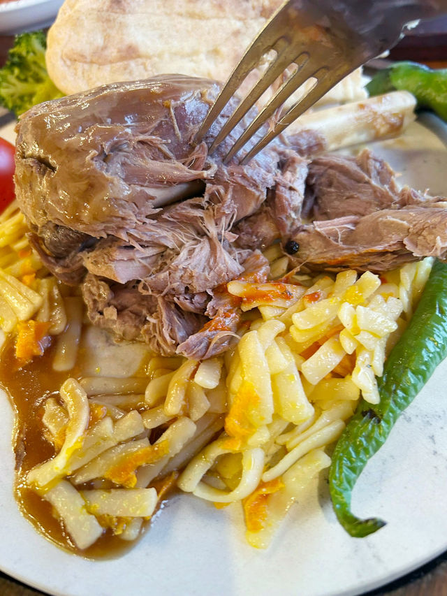 🍲 卡帕多奇雅必吃：陶罐悶肉（Testi Kebab）