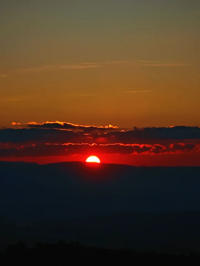 【昆明小眾秘境｜貓貓箐小黑龍觀景台】