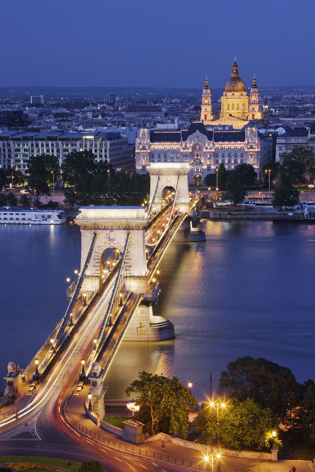 在多瑙河畔，我找到了茜茜公主的溫泉秘方