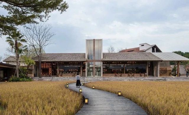 呢次清遠之旅真係太放鬆喇,尤其係入住嘅清遠三禾稻里溫泉度假村,簡直就係一個藏喺田園裡嘅寶藏酒店!周 呢次清遠之旅真係太放鬆喇,尤其係入住嘅清遠三禾稻里溫泉度假村,簡直就係一個藏喺田園裡嘅寶藏酒店!周