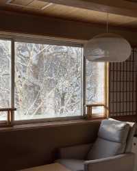 雪景溫泉天花板在這