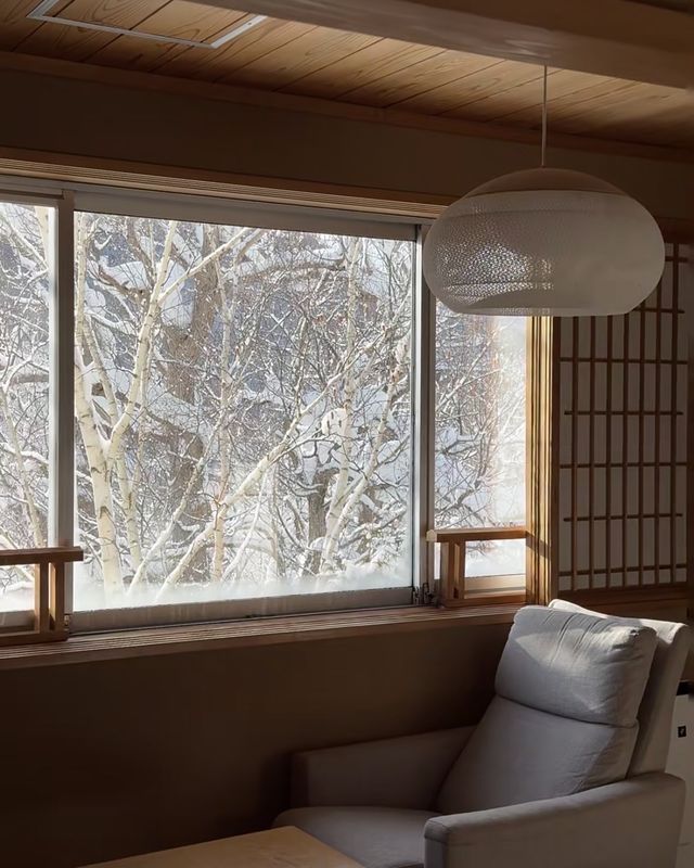 雪景溫泉天花板在這