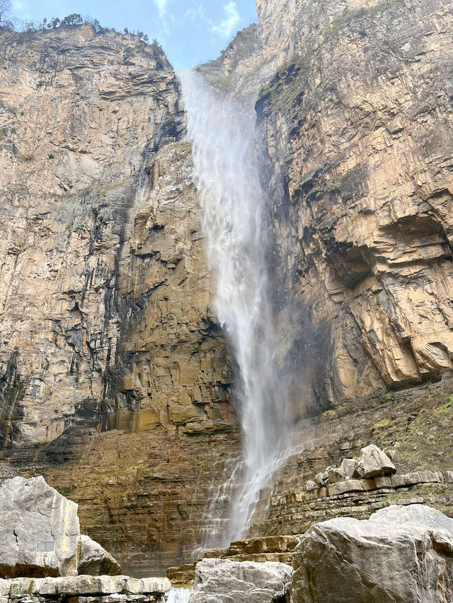 這座山藏著小眾瀑布雲台山 紅石峽