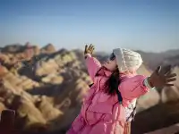 不望祁連山頂雪，錯把張掖當江南