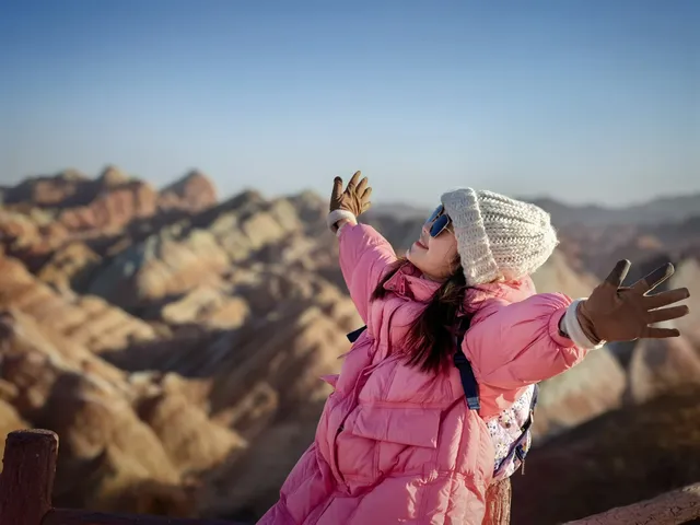 不望祁連山頂雪，錯把張掖當江南