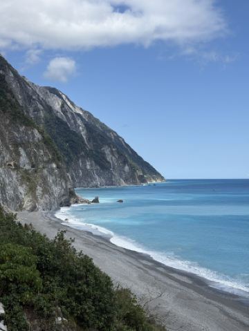 วิวทะเลที่สวยที่สุดที่คุณจะได้เห็น หน้าผาชิงสุ่ยอันเลื่องชื่อ