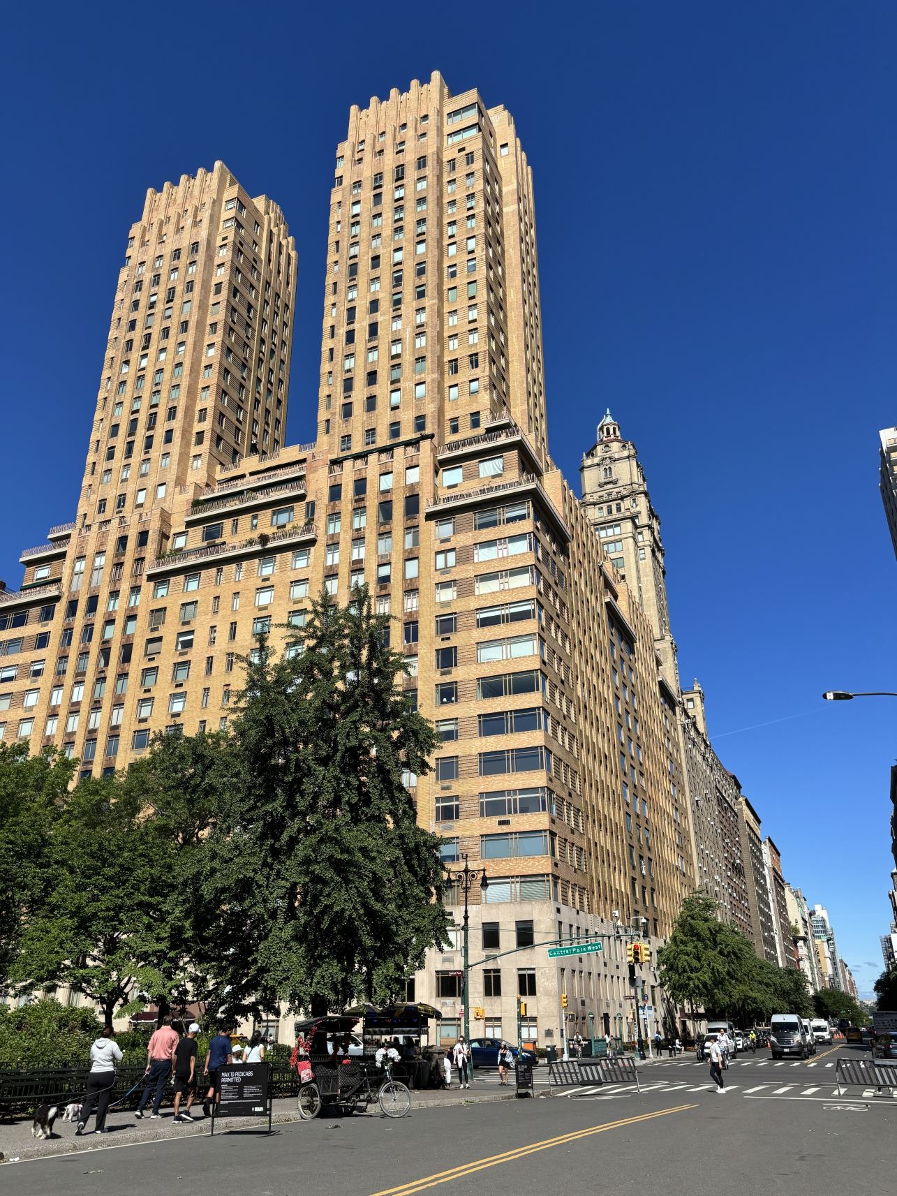 Iconic Urban Oasis in the Heart of the City | Trip.com New York