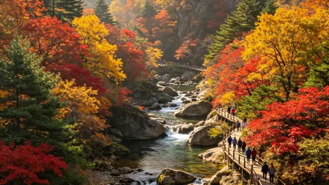 랴오둥 단풍 비경, 5개의 호수와 4개의 폭포에 비친 붉은 단풍 — traveler post in 번시