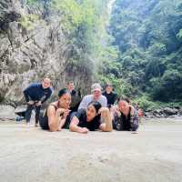 ทริปถำมรกต