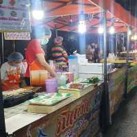 เดินเล่นเพลิน ๆ  @ ถนนคนเดินสถานีรถไฟตรัง