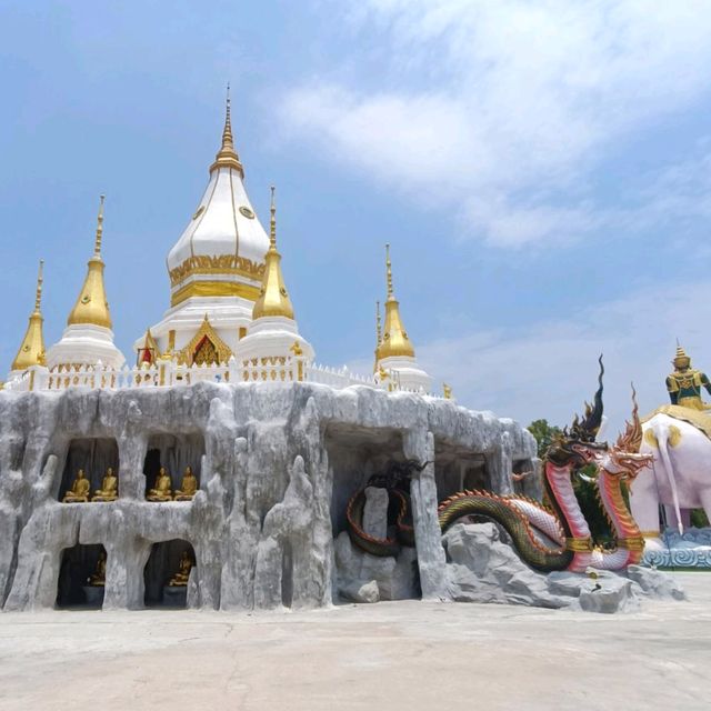 วัดดานพระอินทร์ มุกดาหาร แนะนำว่าต้องไปชม
