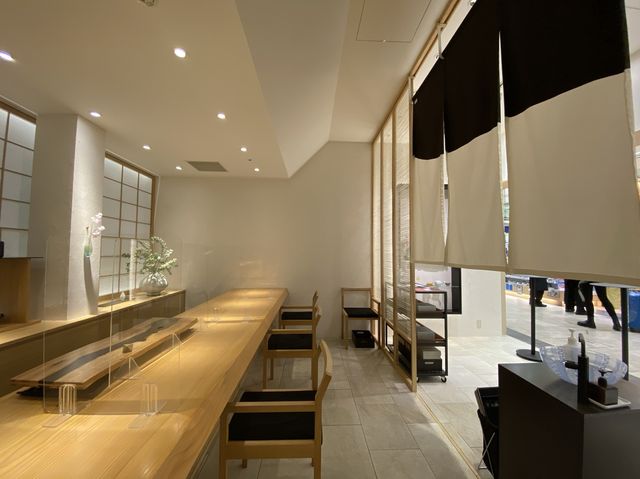 石川・金沢。金沢駅で加賀棒茶を楽しむ『丸八製茶場 金沢百番街店』