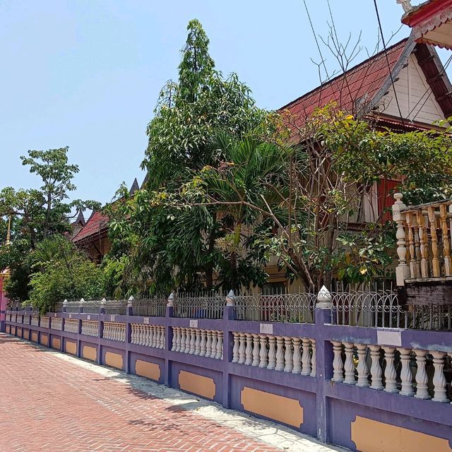 วัดแหลม วัดที่มีสถานีรถไฟ