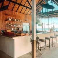 ร้าน Hideout Beach and Cafe