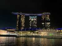 싱가폴의 화려한 야경을 눈에 담을 수 있는 싱가포르 리버크루즈