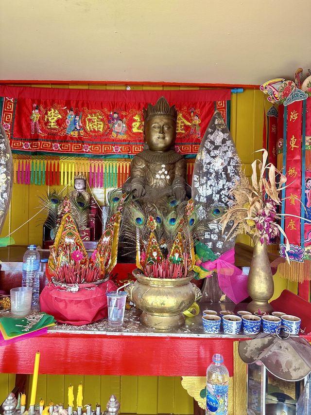 เส้นทางเลียบเลาะชายฝั่ง ปากแม่น้ำบางตะบูน เพชรบุรี