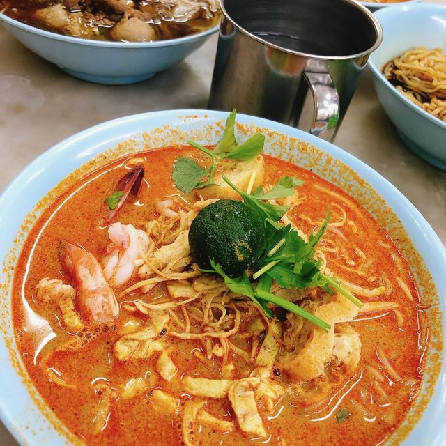 沙巴🇲🇾馬來西亞😋必吃的叻沙麵📍怡豐茶室Yee Fung Laksa Laksa Yee Fung