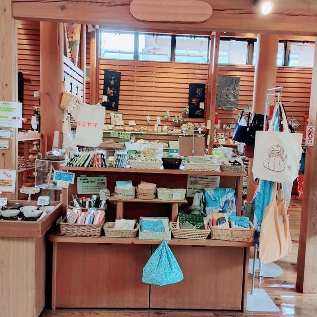 ぶらり嵐山　手作り品販売・観光案内・トイレあり