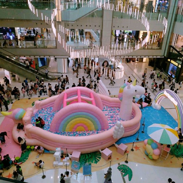 新城市廣場的「獨角獸」