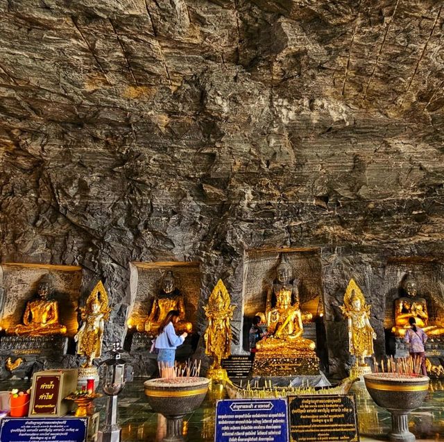 พระพุทธปุษยคีรีศรีสุวรรณภูมิ