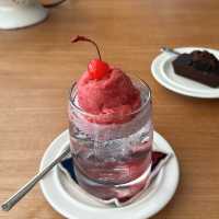 날이 더워지면 예쁜 자두 에이드 어때요? 🍒