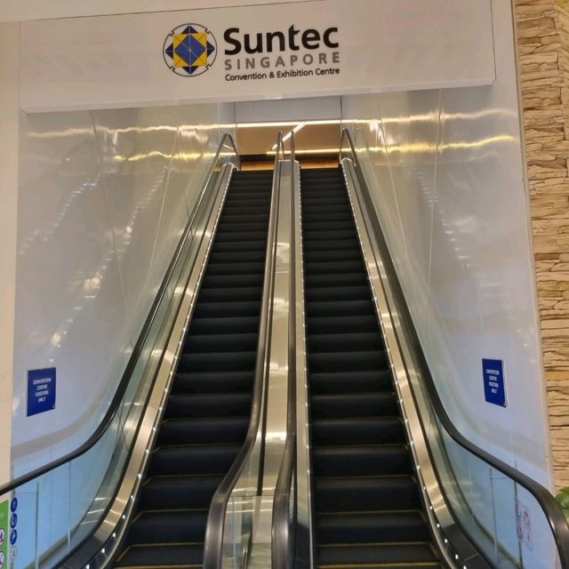 Suntec City Mall - One of the Biggest Mall 