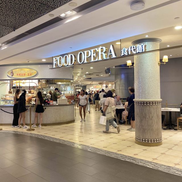 ION Orchard: Singapore’s Luxury Shopping Mall