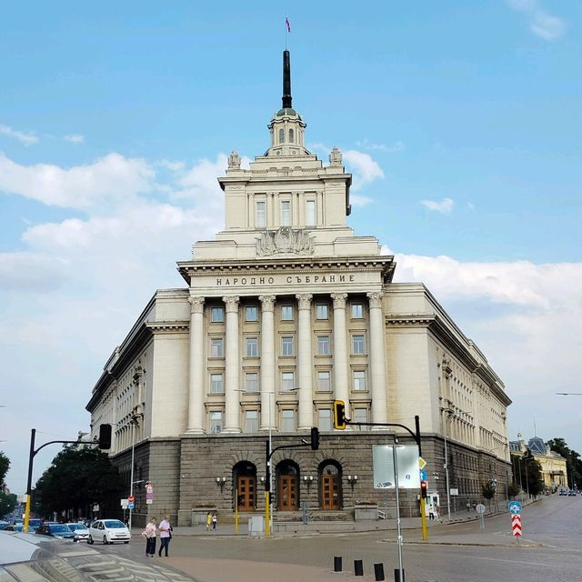 🇧🇬ブルガリア ソフィア 威厳漂う"旧共産党本部"!! 