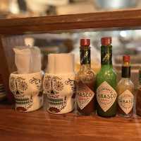 《東京  中目黒》 目黒川沿いにあるタコス専門店🌵