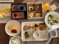 「秀峰閣湖月飯店：東京必訪富士山美景，泡湯體驗」