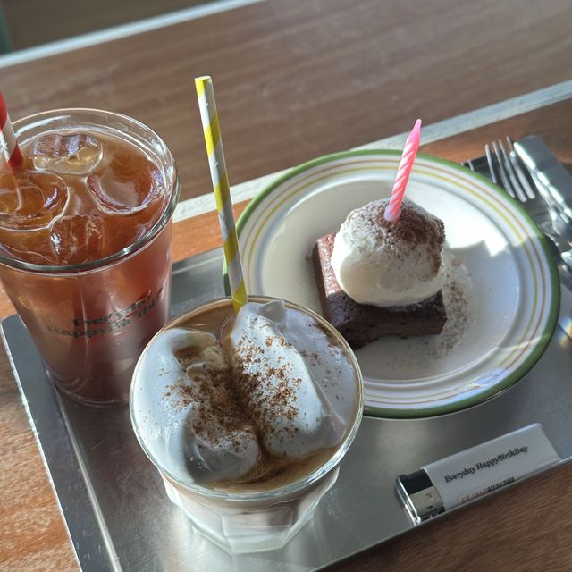韓国:延南洞 ˗ˏˋ Everyday Happy BirthDay ˎˊ˗