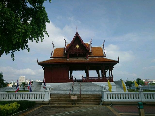 ชิลๆริมเจ้าพระยา ป้อมพระสุเมรุ